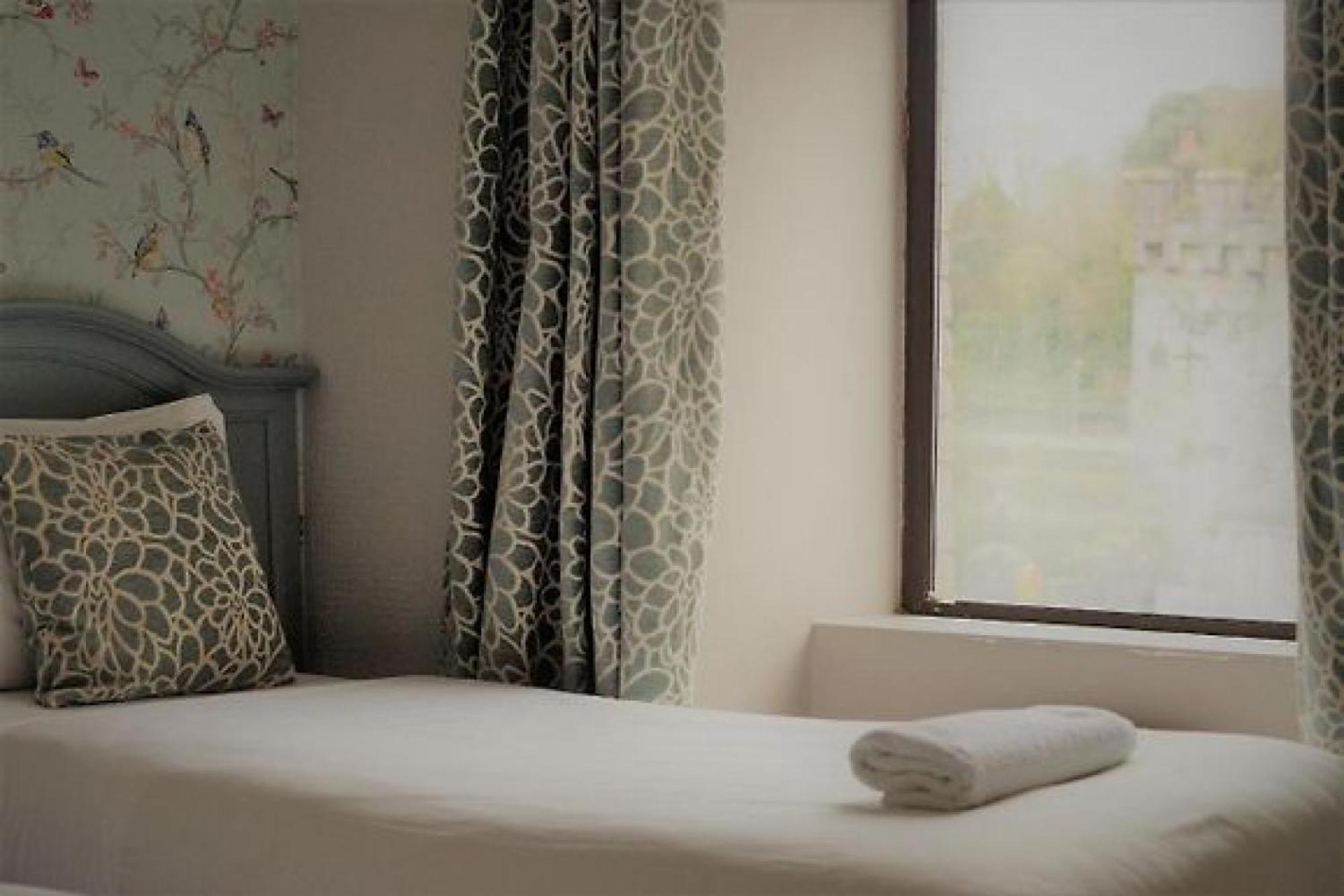 The Waterfront Townhouse Accommodation Kilkenny Eksteriør billede